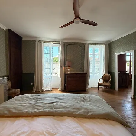 فندق مبيت وإفطار La Maison Colette - Issigeac