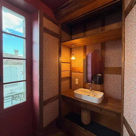 La Maison Colette - فندق مبيت وإفطار 3*